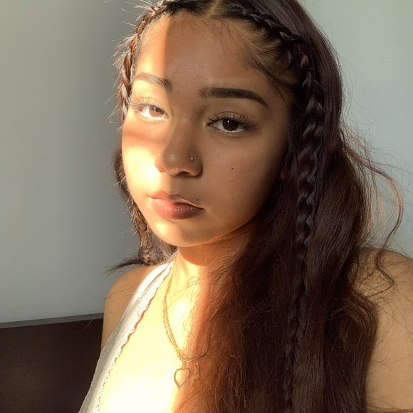 Meet your Posher, Rachael - Picture 1 of 2